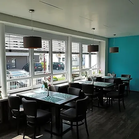 Bodenseehotel Krone & Gaestehaus 3*