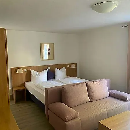 Bodenseehotel Krone & Gaestehaus Szálloda